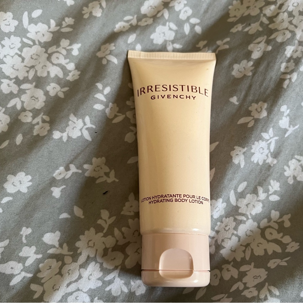 Givenchy Irresistible Hydrating Body Lotion Cream
